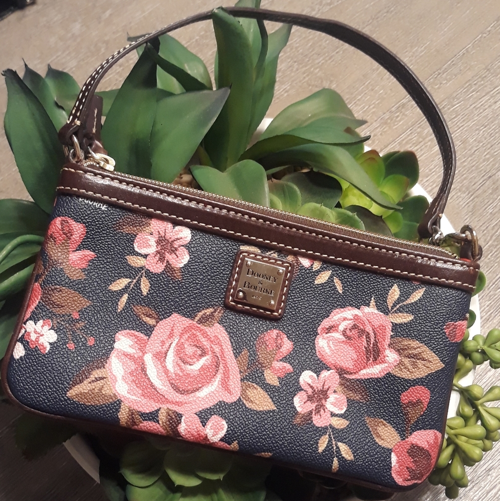 Dooney & Bourke